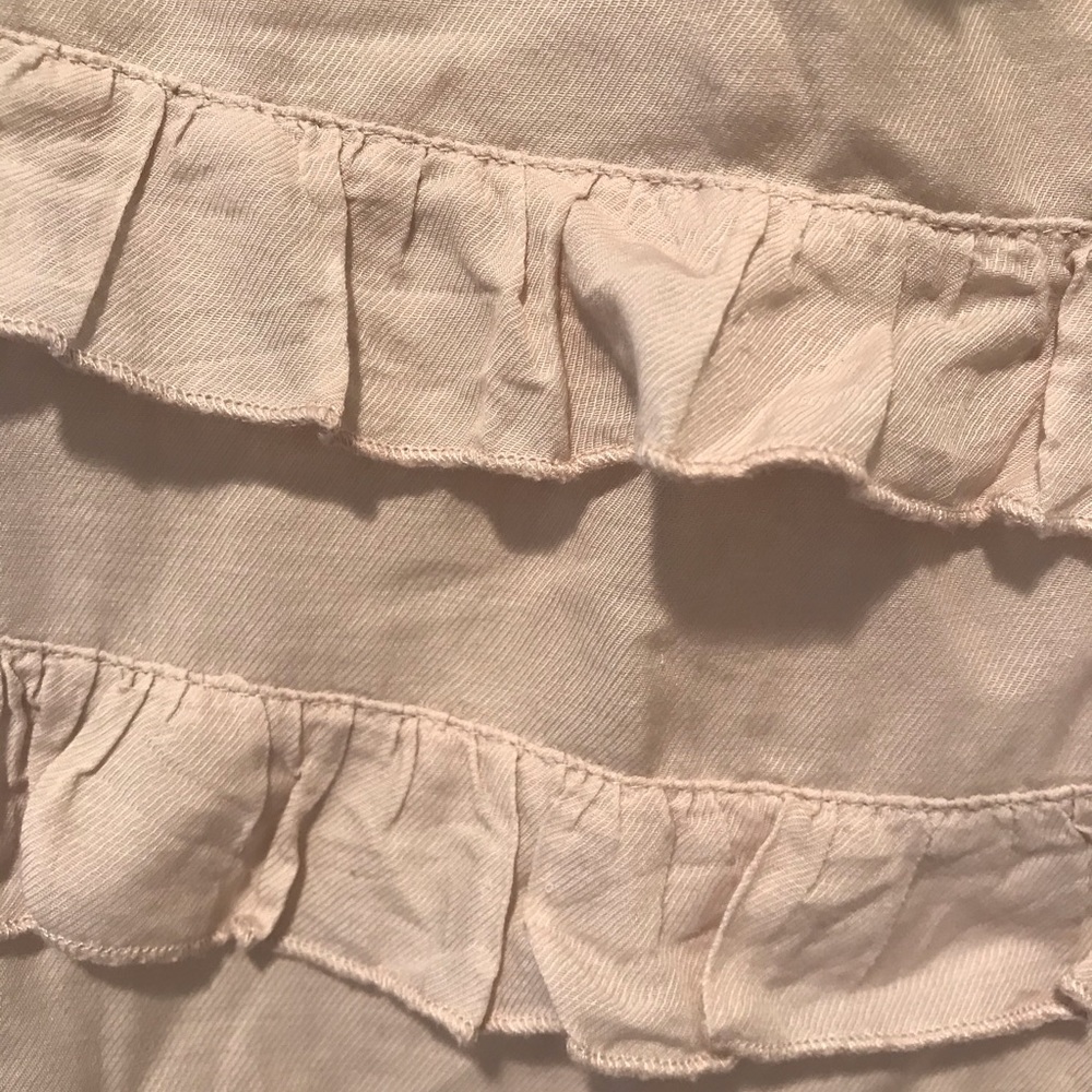Banana Republic Ruffle top - Picture 3 of 4